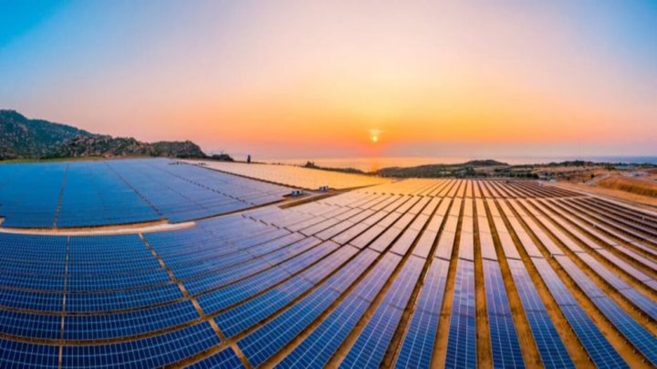 Celle solari tandem perovskite-silicio al 30,3%: decisivo un velo di cloruro di cesio