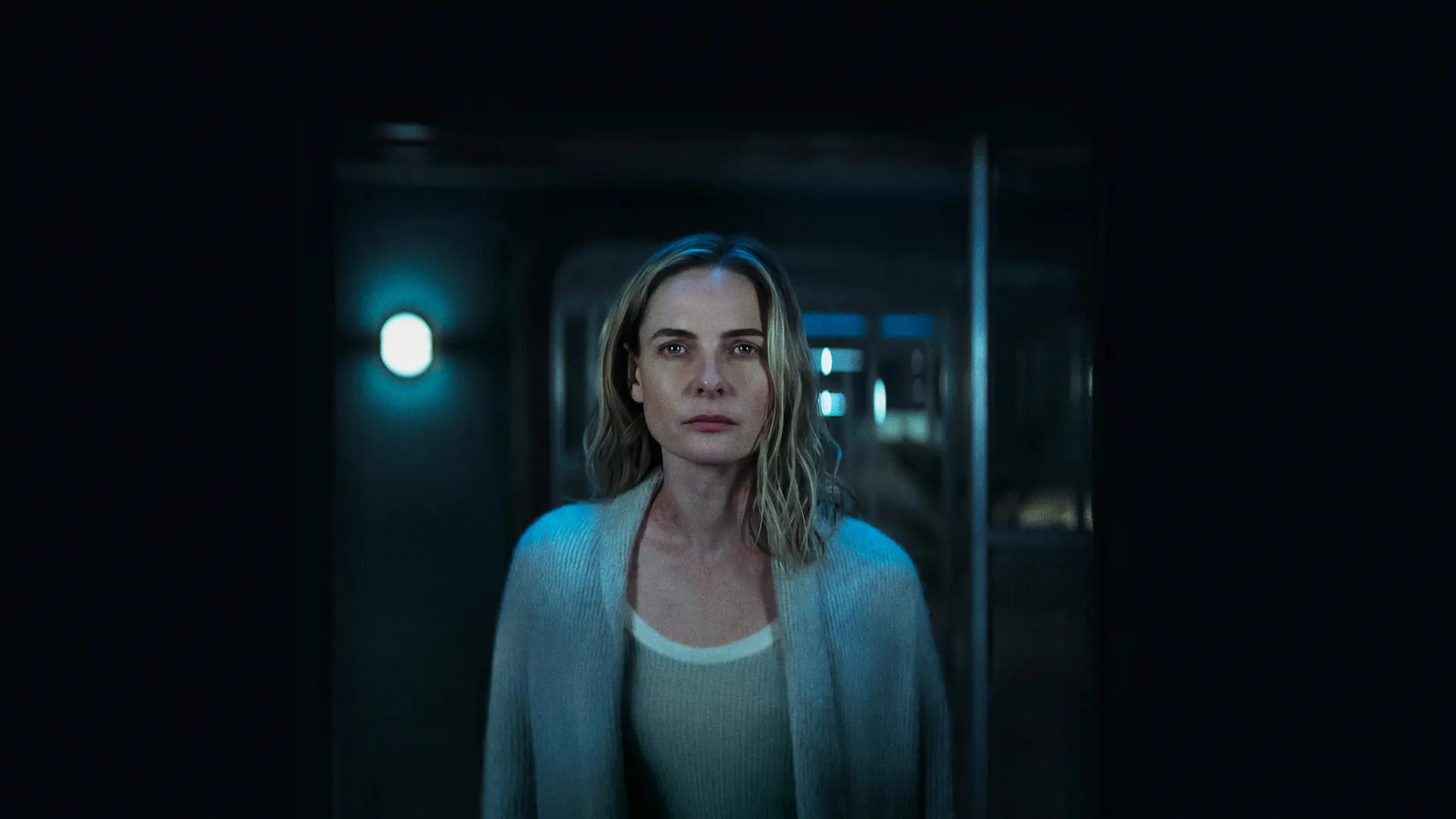 Silo acaba de estrenar en Apple TV el episodio mejor valorado de sus 3 temporadas: “Nos lleva a lugares nunca vistos”