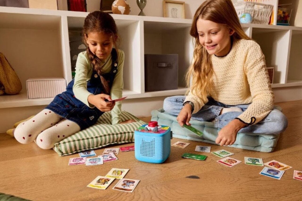 Hasbro signe un énorme partenariat avec la star des boîtes à histoires