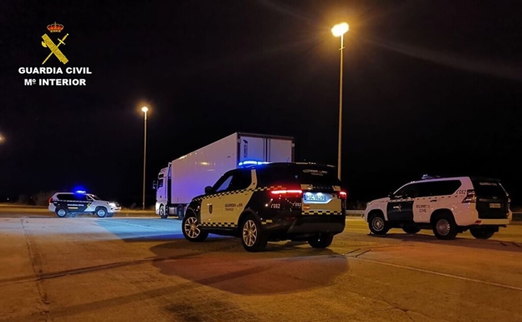 La Guardia Civil detiene al camionero canario que se quedó sin puntos del carné y siguió conduciendo durante años