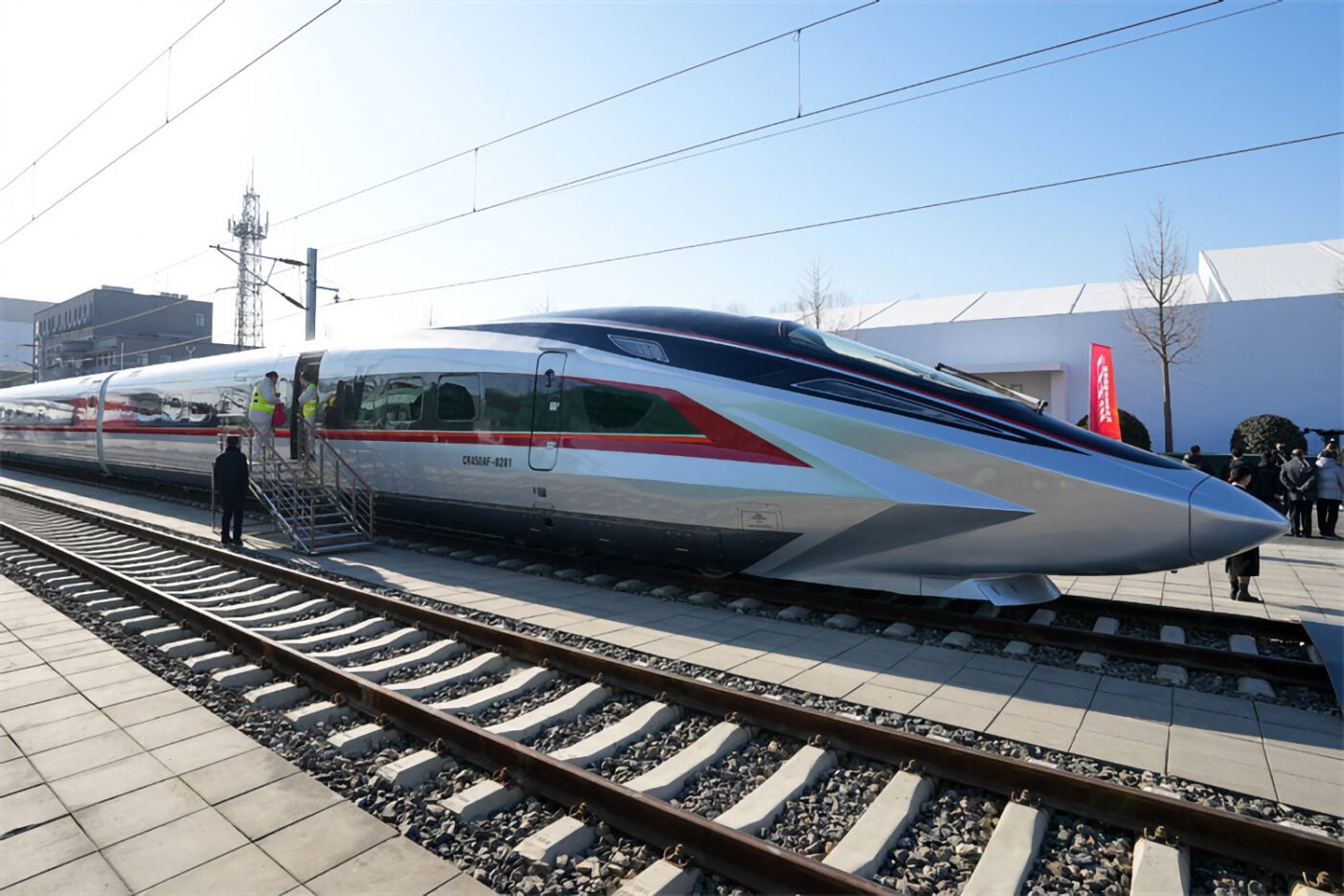 Avec son train CR450, la Chine laisse le TGV sur place