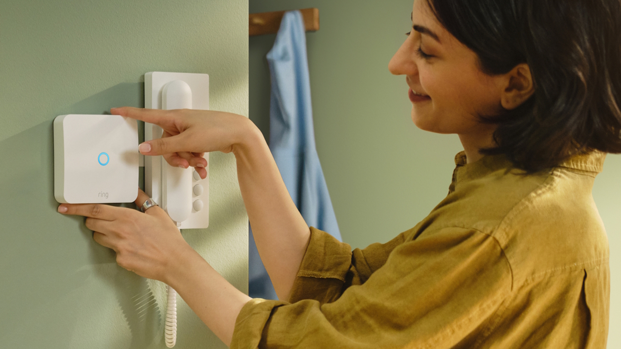 Ring Intercom Audio crolla a 39,99 su Amazon: il citofono diventa smart con apertura da remoto