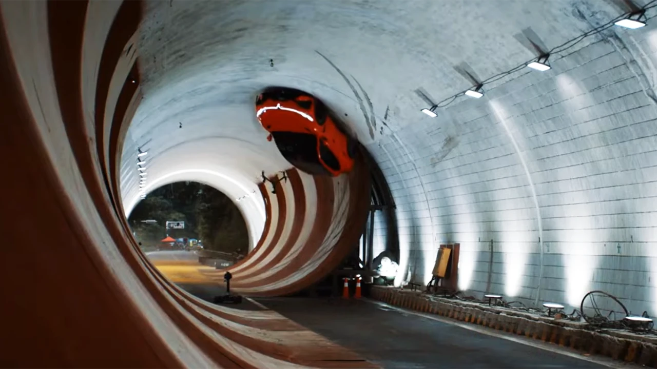 Loop completo in un tunnel, la Voyah Passion S è la prima auto di serie a riuscirci