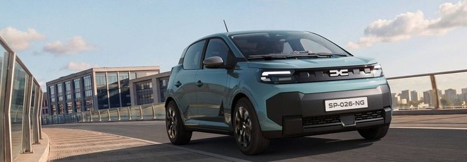 Nuova Dacia Spring, la piccola elettrica si rinnova: 250 km di autonomia a 17.900 euro