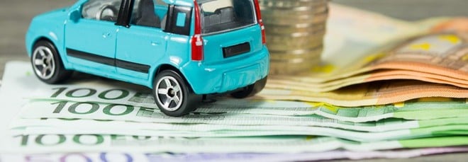 Torna lo straccia bollo, stop a sanzioni e interessi per chi regolarizza il bollo auto