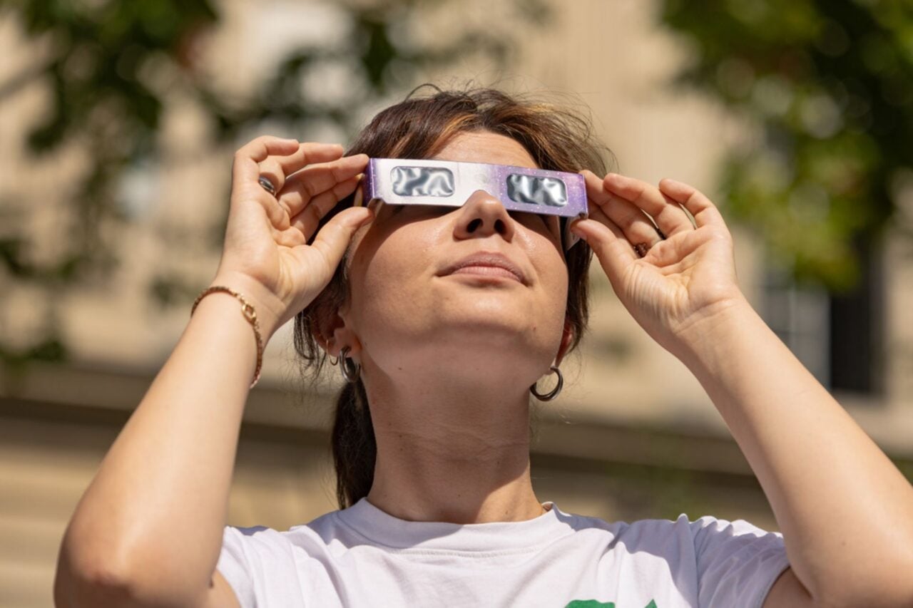 Éclipse : personne n’a vu le soleil de la même couleur (et c’est normal)
