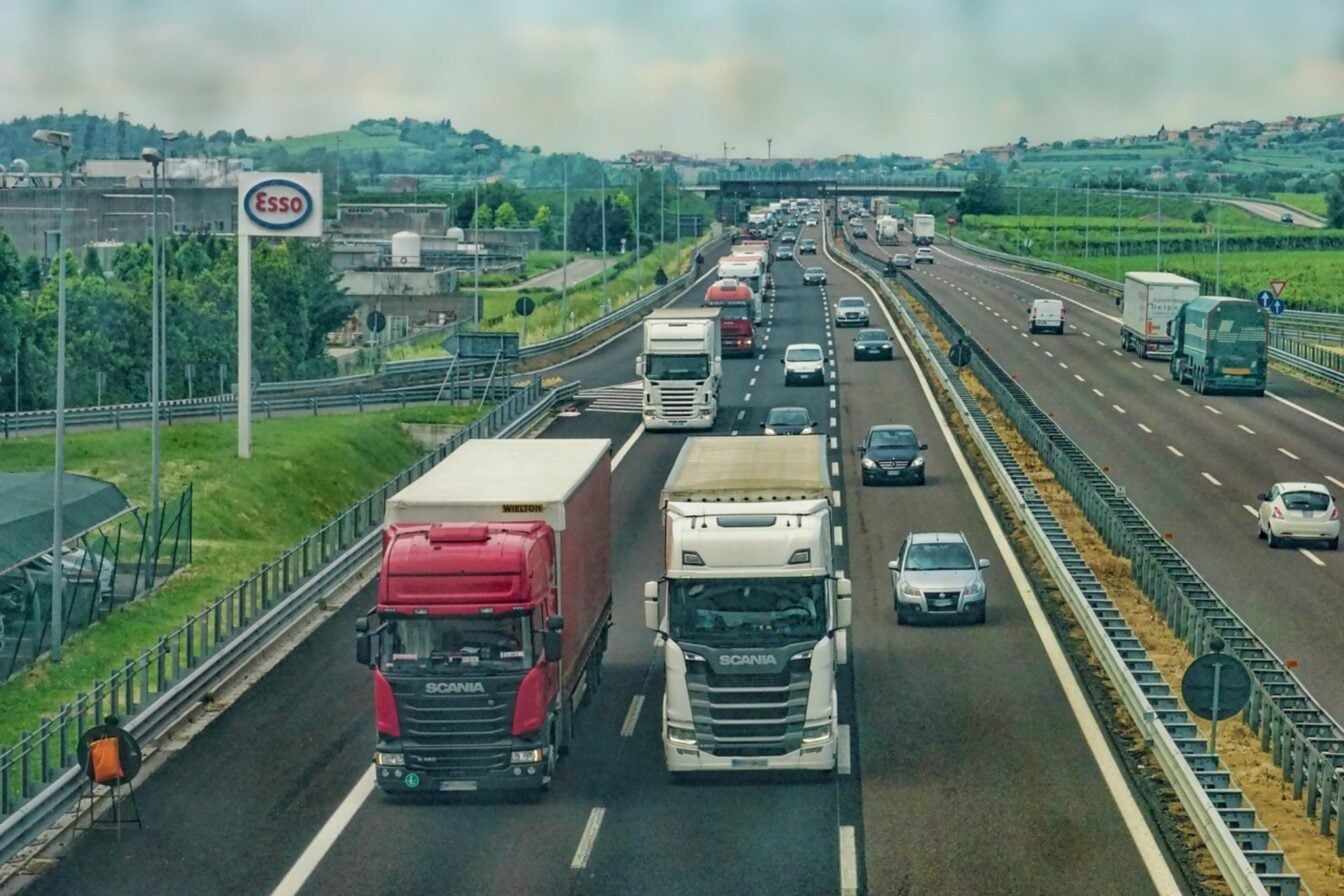 Ce pays autorise les voitures électriques à rouler plus vite que les thermiques