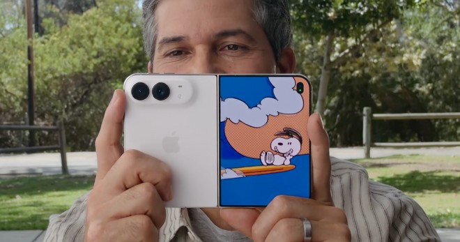 iPhone Duo, le prime impressioni di chi ha provato il nuovo pieghevole Apple