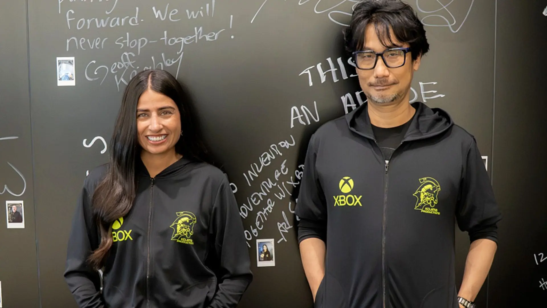 Hideo Kojima y Asha Sharma ya posan juntos con el logo de Xbox y lanzan el primer dardo a PlayStation: "A la invención y a la aventura juntos"
