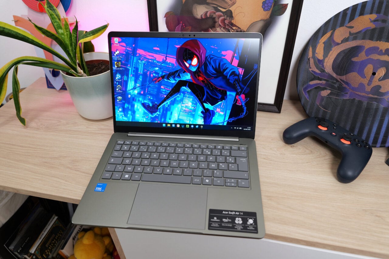 Test de l’Acer Swift Air 14 : un bon concurrent du MacBook Neo ?
