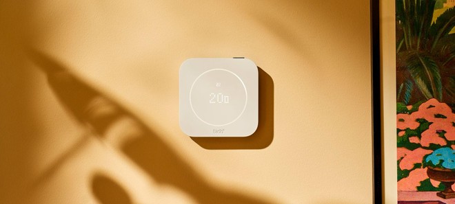Il termostato smart di Tado si rinnova: più sottile e con batteria ricaricabile | Prezzo