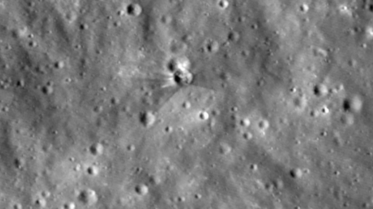Le prime analisi sui dati dello schianto del secondo stadio di un razzo spaziale SpaceX Falcon 9 sulla Luna