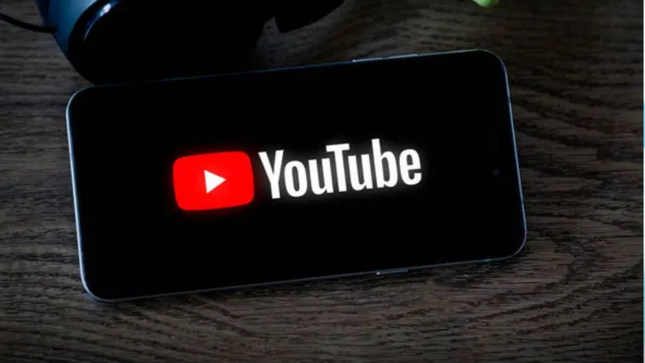 C'è un motivo per cui l'interfaccia di YouTube cambia di continuo, e non è per farti diventare matto