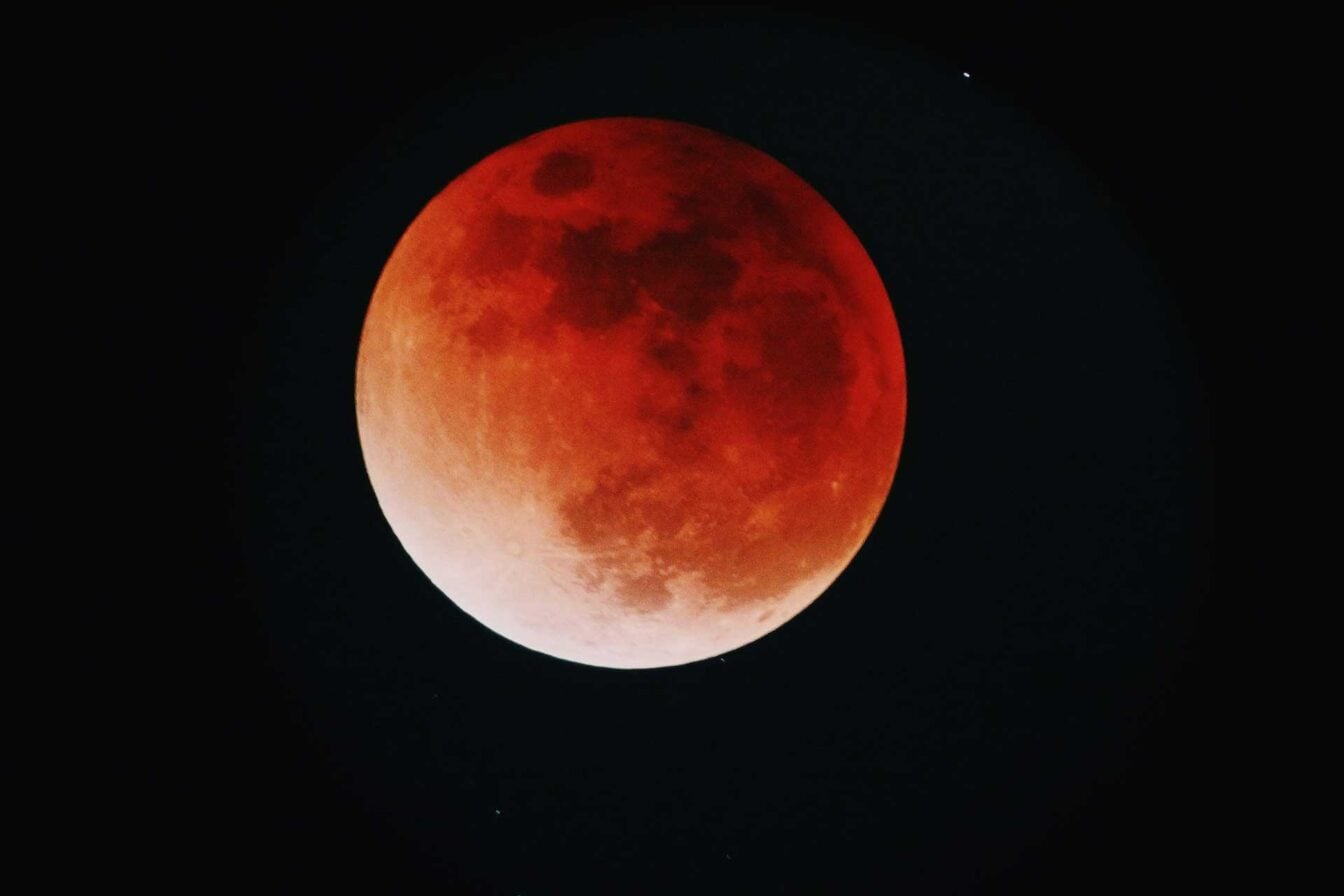 Une éclipse lunaire spectaculaire attendue cette nuit, la plus belle avant fin 2028
