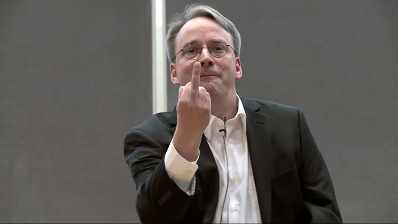 Torvalds, l'AI e il "debug infernale" Intel Xe: 24 patch di debug e 18 boot per una riga