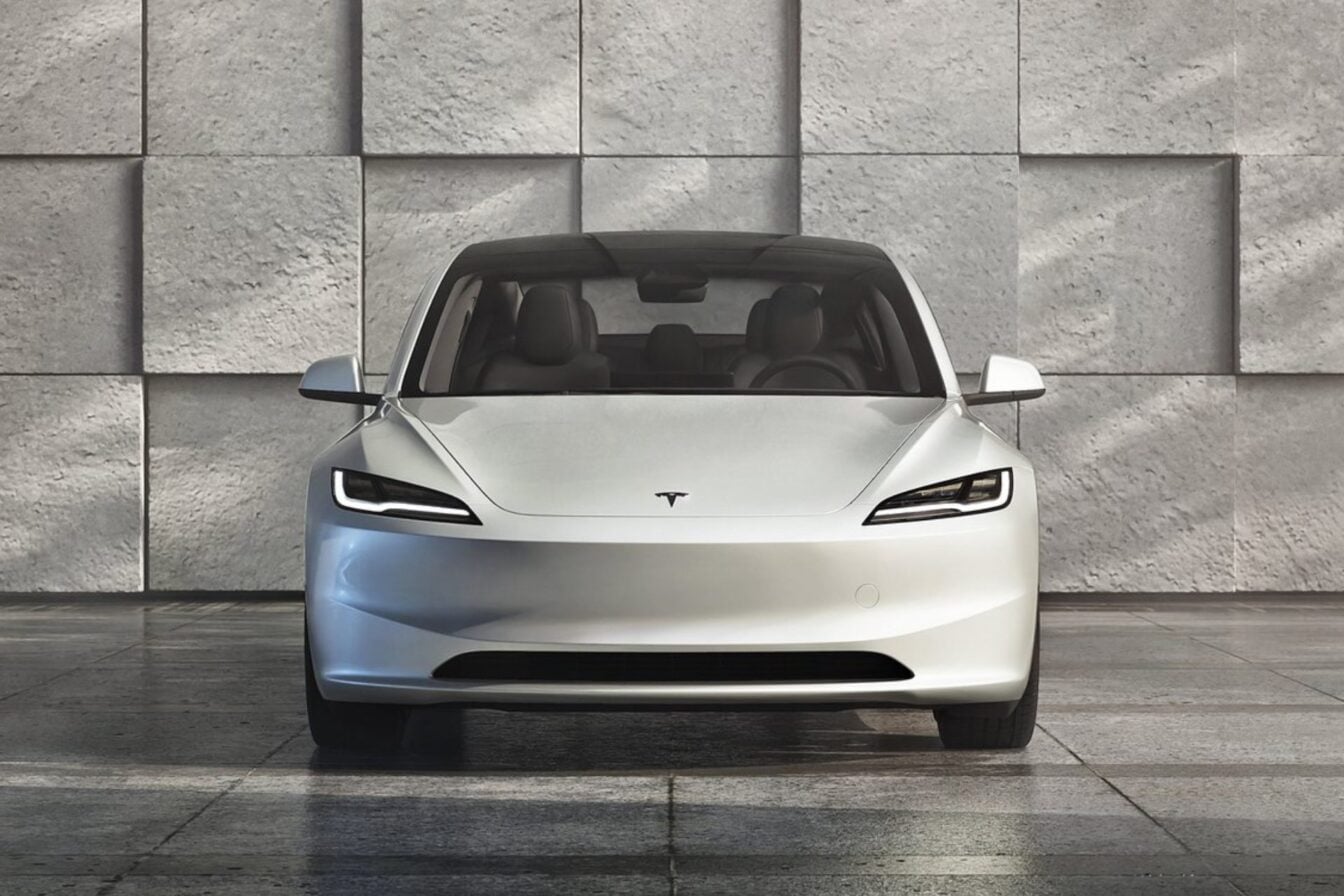 Poignées de portes bloquées : Tesla lance le plus grand rappel de son histoire