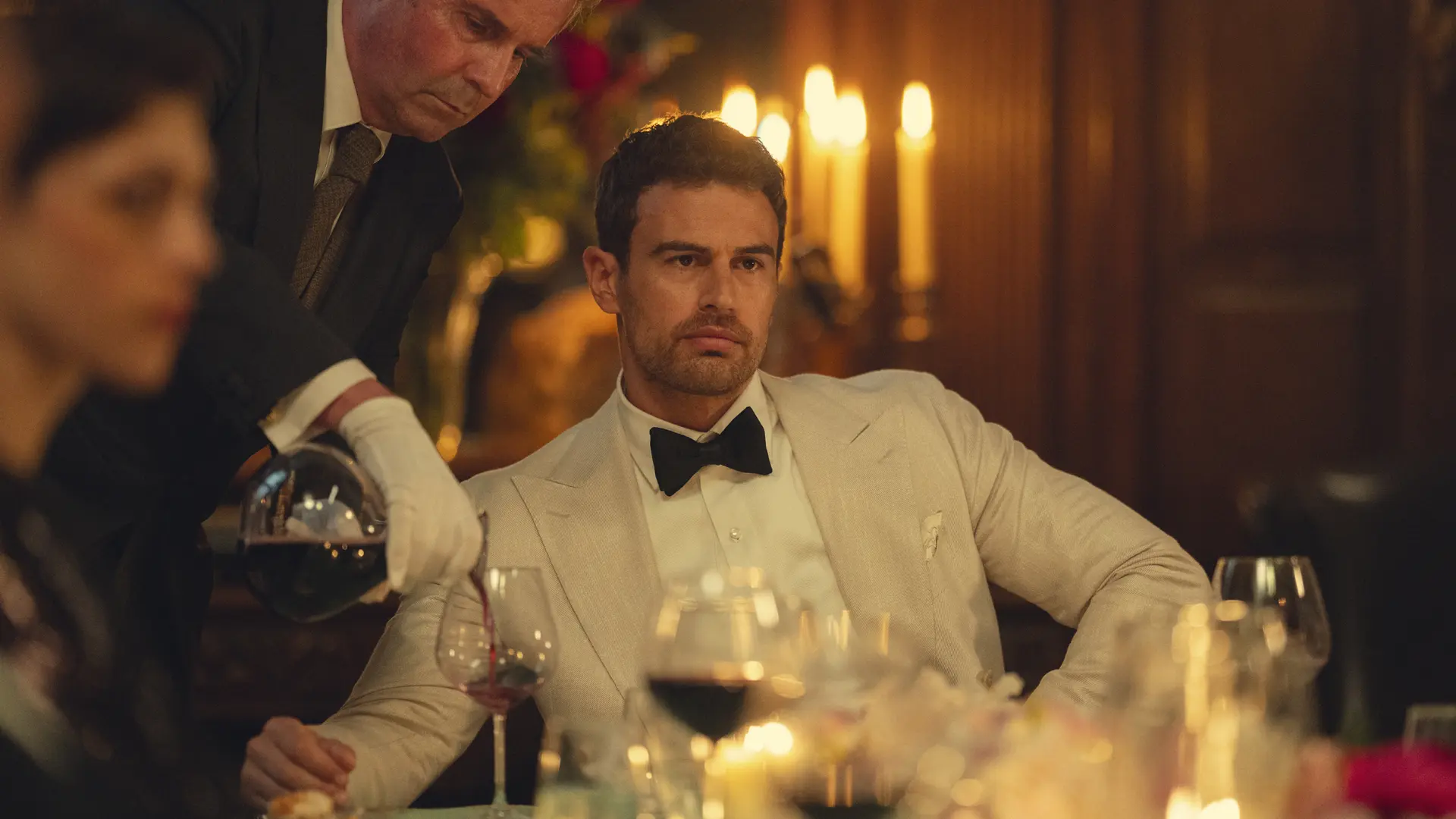 Netflix empieza fuerte septiembre y el jueves recupera el espectacular universo de Guy Ritchie con The Gentlemen