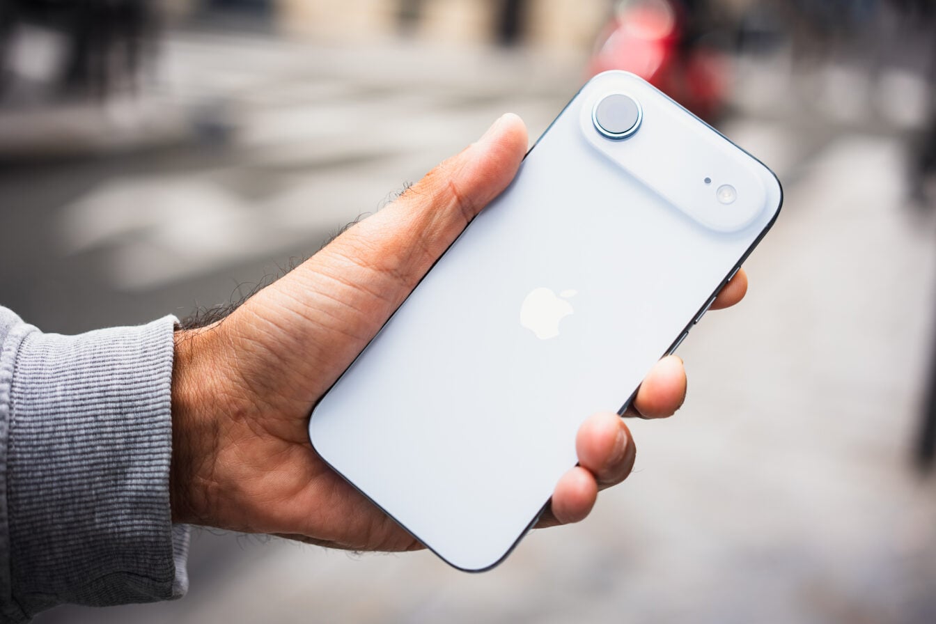 Pour fabriquer son incroyable iPhone en verre, Apple aurait trouvé une solution