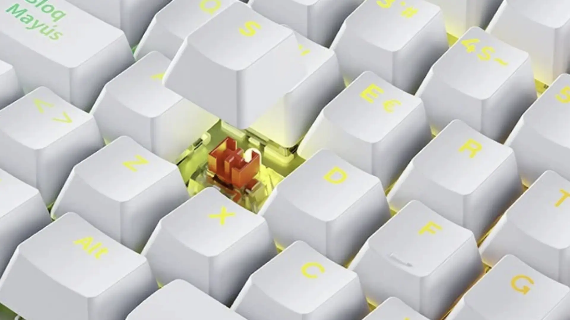 Estructura 'Tenkeyless' para una postura más natural: el teclado mecánico con un 40% de descuento