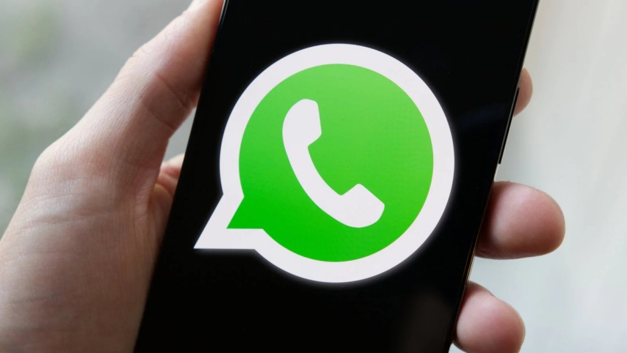 WhatsApp prepara nuovi temi per le chat: gli sfondi animati arrivano anche su iPhone