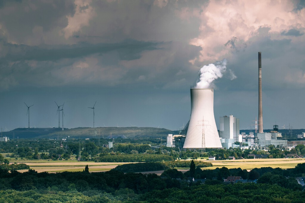 Alemania se despidió de la nuclear. Ahora va a aprovechar una de sus antiguas centrales para almacenar energía solar