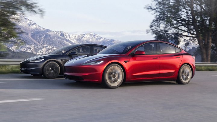 Tesla conferma che l'assistenza alla guida era attiva durante l'incidente mortale che ha ucciso una madre di cinque figli