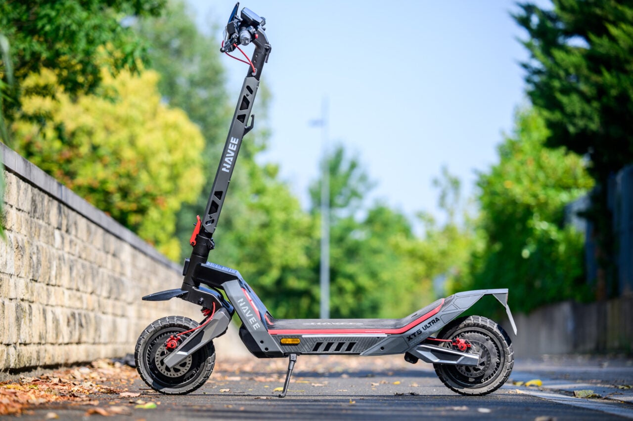 Test trottinette électrique Navee XT5 Ultra : elle grimpe tout, mais elle ne s’arrête plus