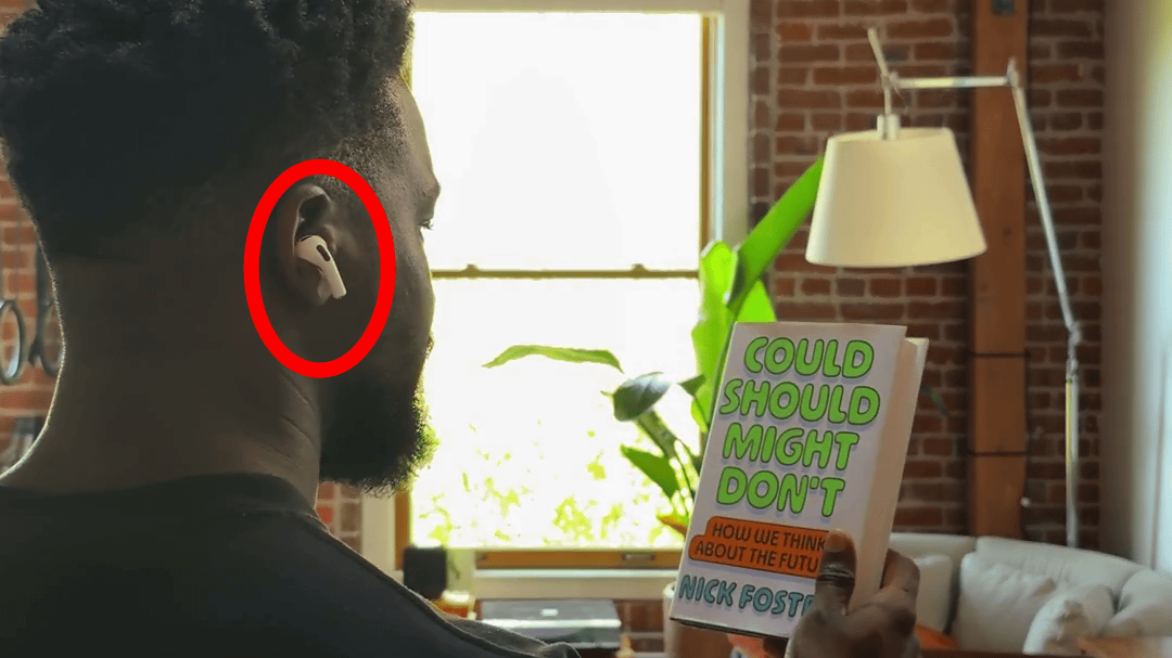 Appleの「カメラ搭載AirPods」がリリース間近らしいことがmacOSリリース候補版内のファイルから判明
