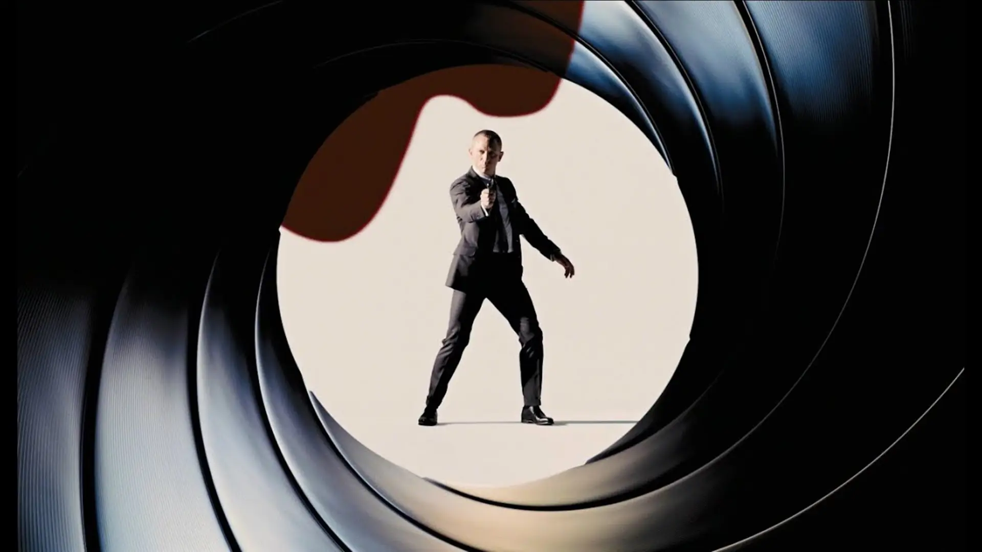 Steven Knight confirma que ya ha terminado el guion de la nueva James Bond: “Va a ser increíble”