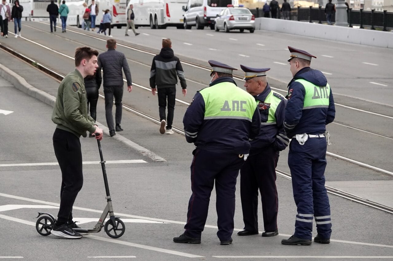 Trottinette électrique à Paris : voilà l’équipement réglementaire qu’il faut désormais porter sous peine de 170 euros d’amende