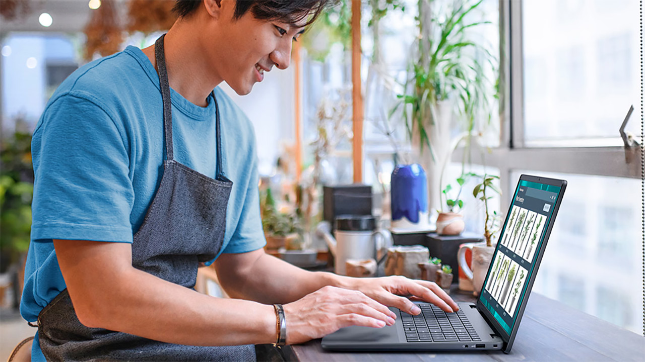 È un portatile Dell e li vale tutti: 829 con Intel Core 7 150U da 5,4GHz, 16GB RAM e 1TB, tuttofare immortale