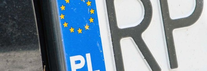 Targhe polacche al capolinea, scatta l&rsquo;obbligo dell&rsquo;assicurazione italiana