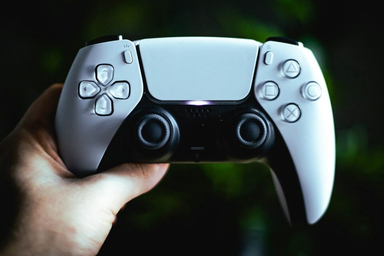 PS5 : le prix des jeux pourrait baisser en passant au 100 % numérique, voici pourquoi