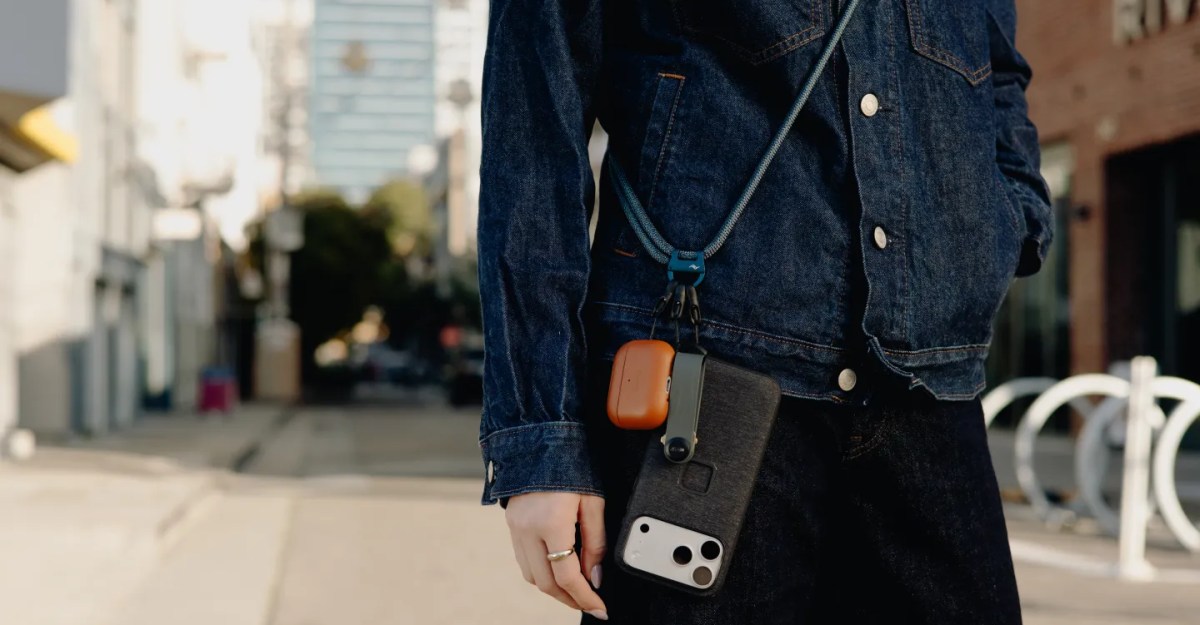 A word with a woman who’s trying to pull off a crossbody phone strap