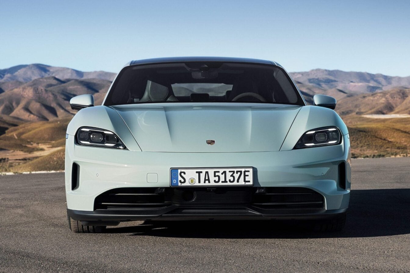 Coup de théâtre chez Porsche : la voiture électrique iconique de la marque bientôt menacée ?