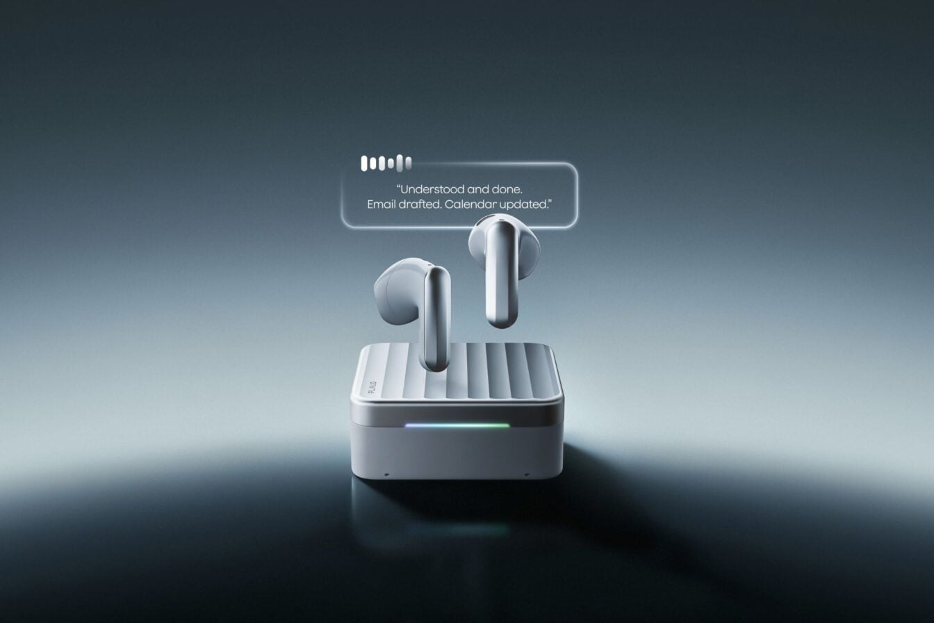 Mieux que des AirPods ? Plaud lance des écouteurs IA qui travaillent à votre place