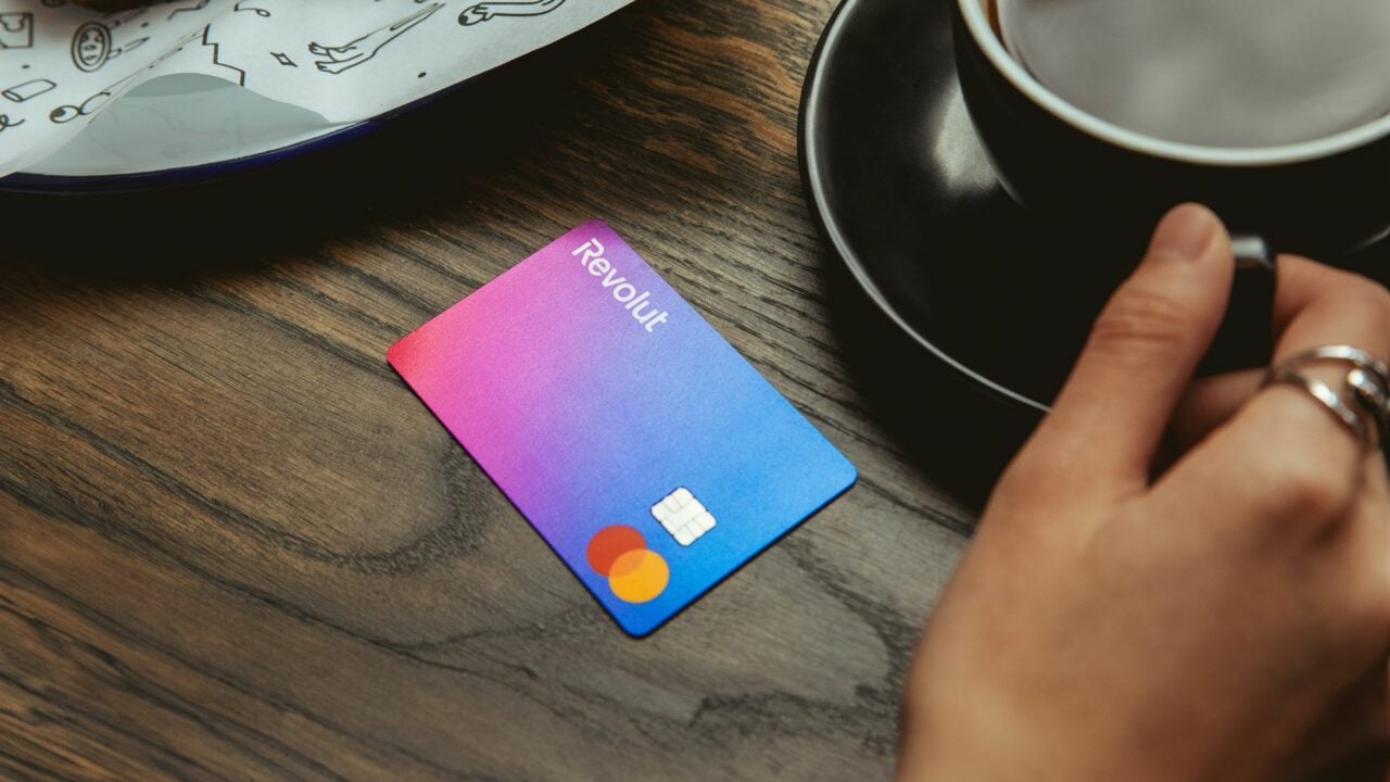 Revolut propose 5,25 % brut sur son compte épargne, mais il y a des conditions