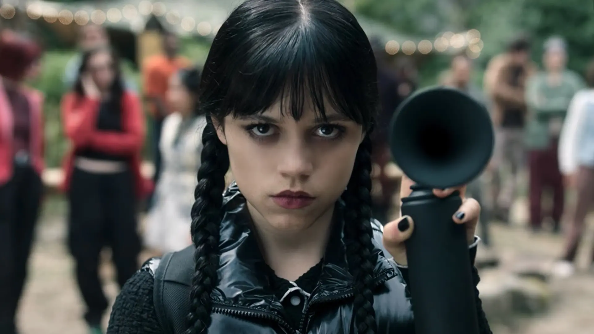 Miércoles temporada 3 abordara "sentimientos más conflictivos respecto a la familia", adelanta Jenna Ortega