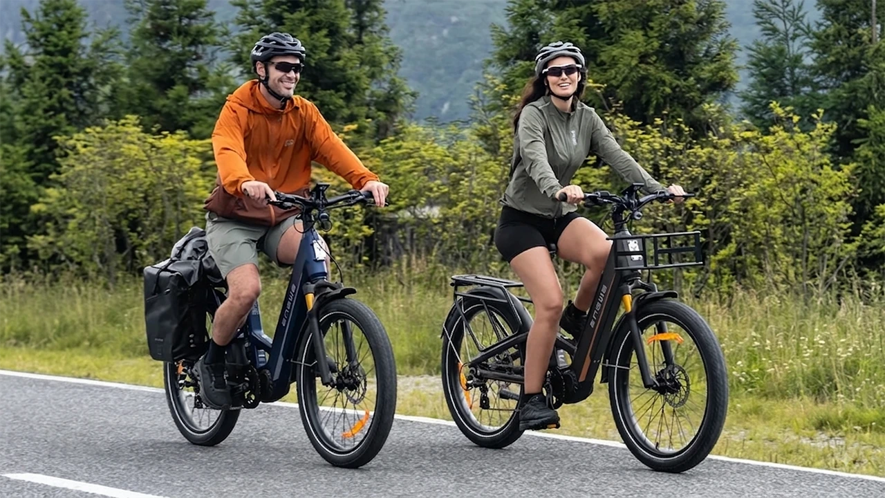 È arrivata la migliore e-bike Engwe di sempre: doppia sospensione, motore centrale, 100 Nm e smart
