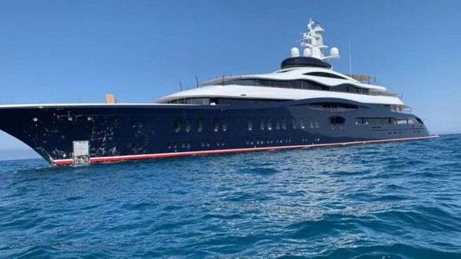 Zuckerberg nella bufera: il superyacht da 300 milioni ignora un SOS