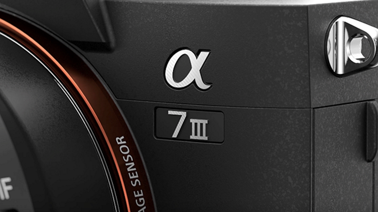 Sony Alpha 7 III con 2 batterie a 1.299: la mirrorless full-frame con autofocus da 0,02 secondi