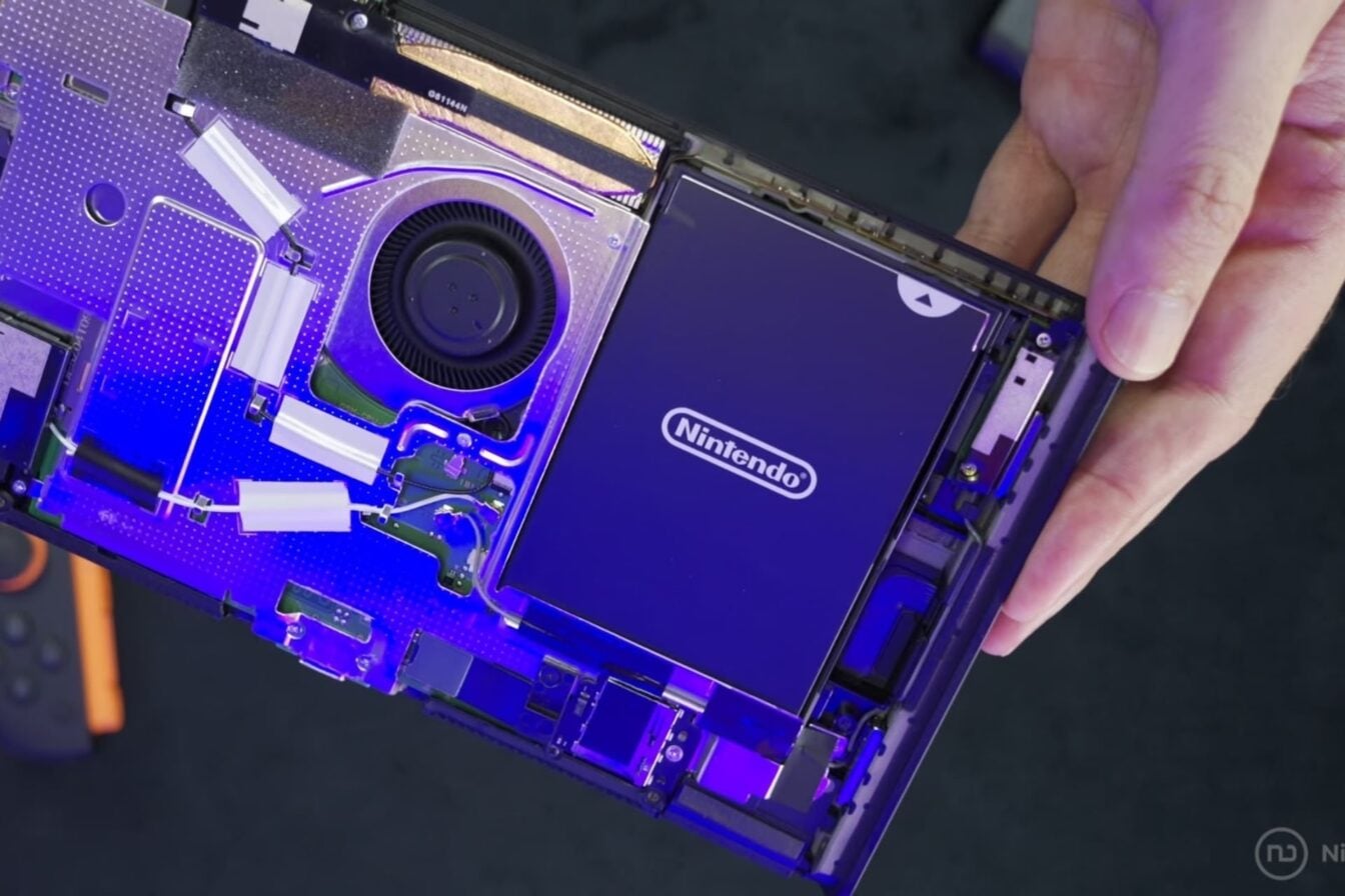 La Nintendo Switch 2 change en Europe : la batterie n’a jamais été aussi simple à remplacer