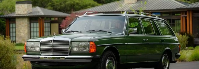 Questa Mercedes del '79 era sepolta ad Avellino: oggi è un pezzo unico al mondo