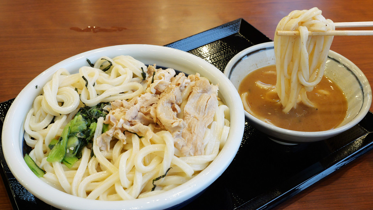 3玉まで同じ値段な丸亀製麺「濃厚魚介豚つけ汁うどん」試食レビュー