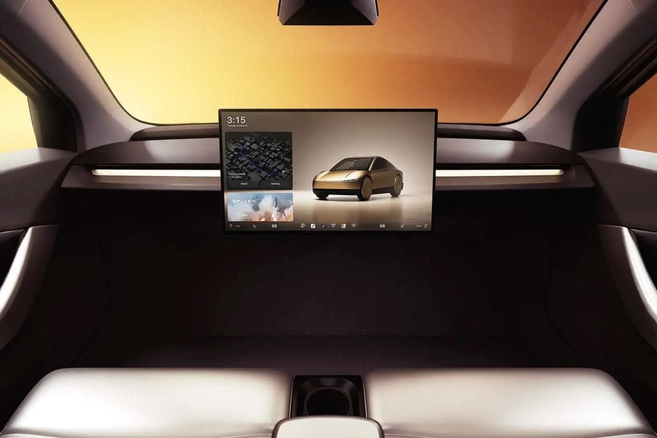 Faux Volant et pédales virtuelles sur l’écran : l’invention improbable de Tesla pour berner les autorités